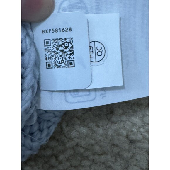 NWT The North Face W Oh Mega Fur Pom Lined Women’s Beanie Hat, Dusty Periwinkle - Picture 9 of 9